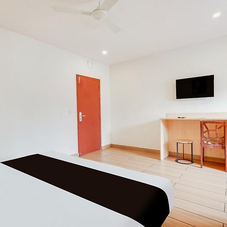 Hotel Super Townhouse Višákhapatnam Exteriér fotografie