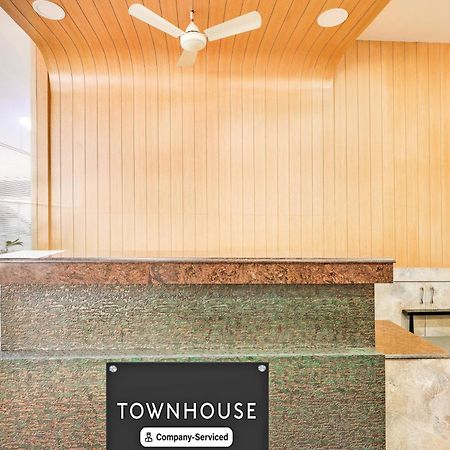 Hotel Super Townhouse Višákhapatnam Exteriér fotografie