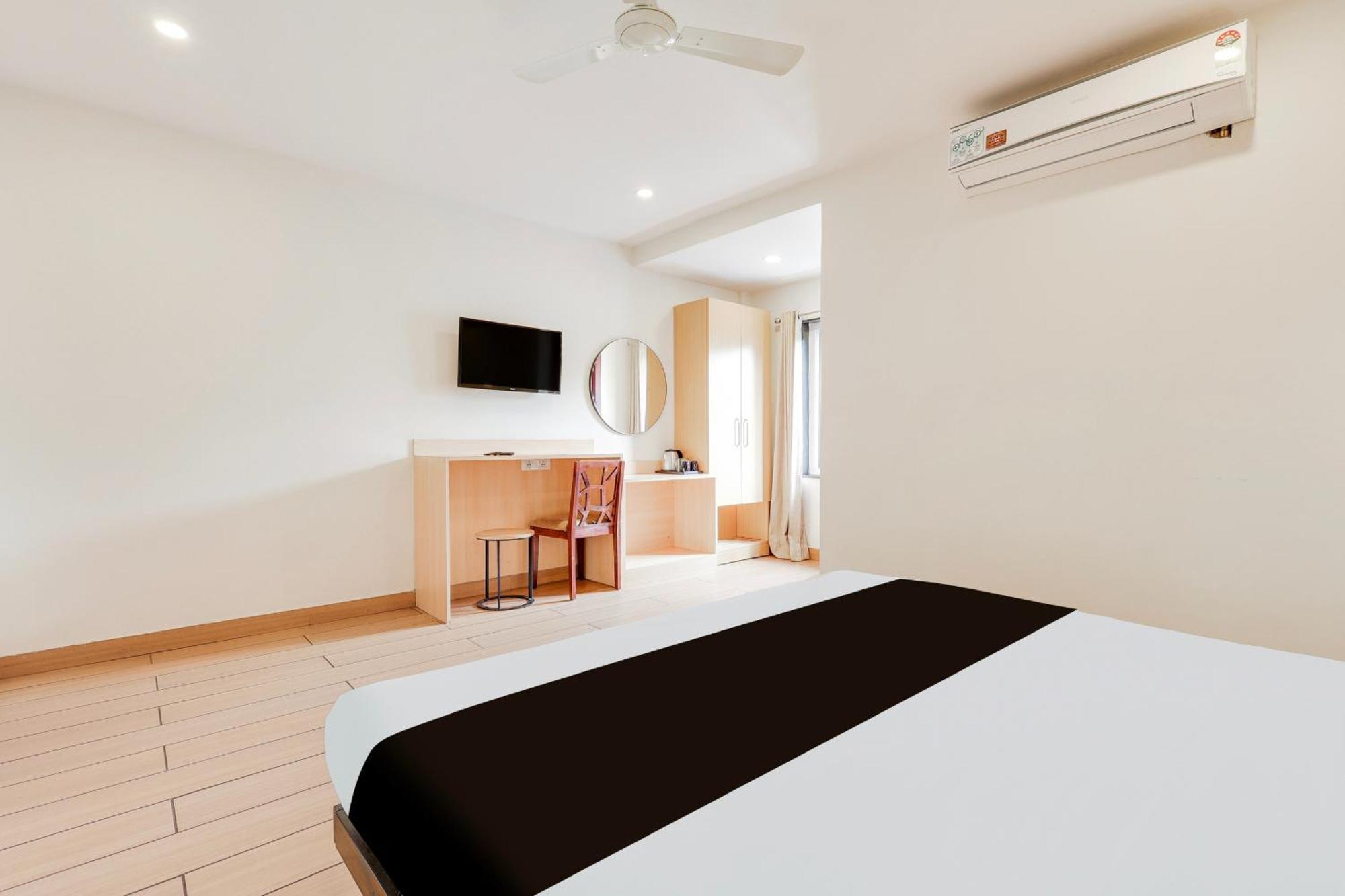Hotel Super Townhouse Višákhapatnam Exteriér fotografie