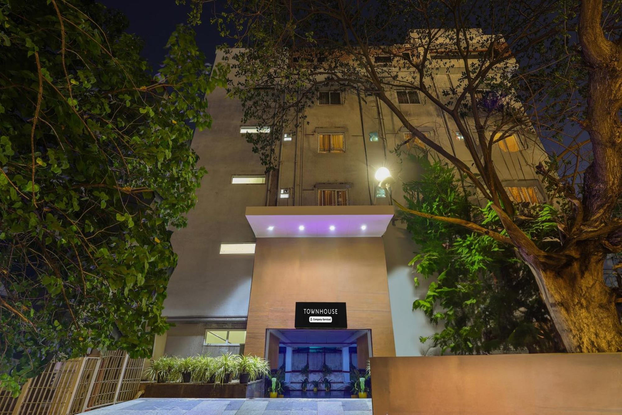 Hotel Super Townhouse Višákhapatnam Exteriér fotografie